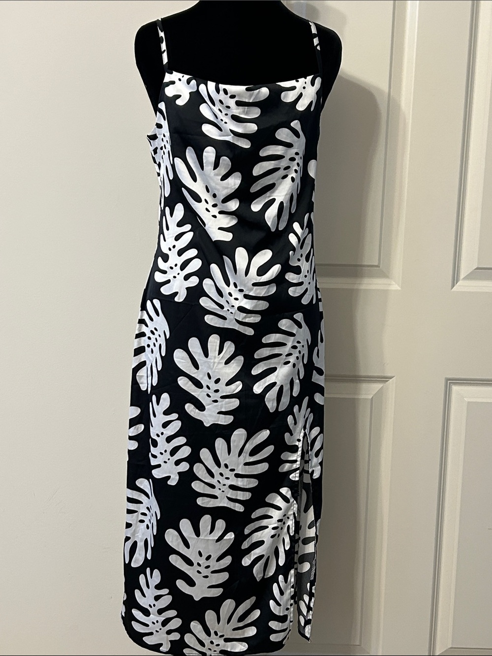 Black & White Leaf-Print Slip Dress